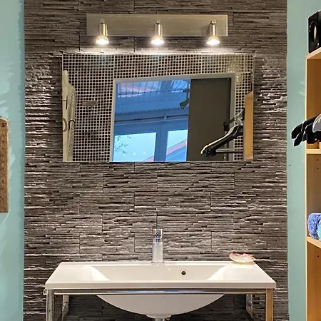 Calme Avec Terasse Et Parking Appartamento *