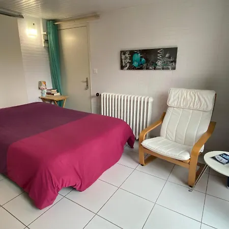 Calme Avec Terasse & Parking Prive Apartmán *