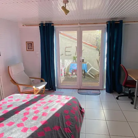 Apartment Dans Maison Avec Parking Bouguenais