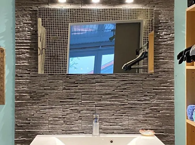 Calme Avec Terasse & Parking Prive Apartman *