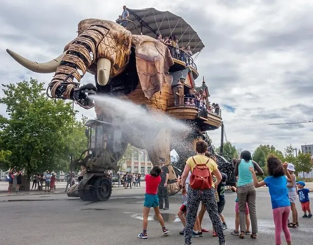 Calme Avec Terasse & Parking Prive Apartman Bouguenais